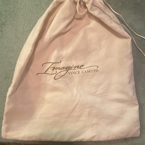 13 x 15 inch Vince Camuto dust bag! - Picture 3 of 3